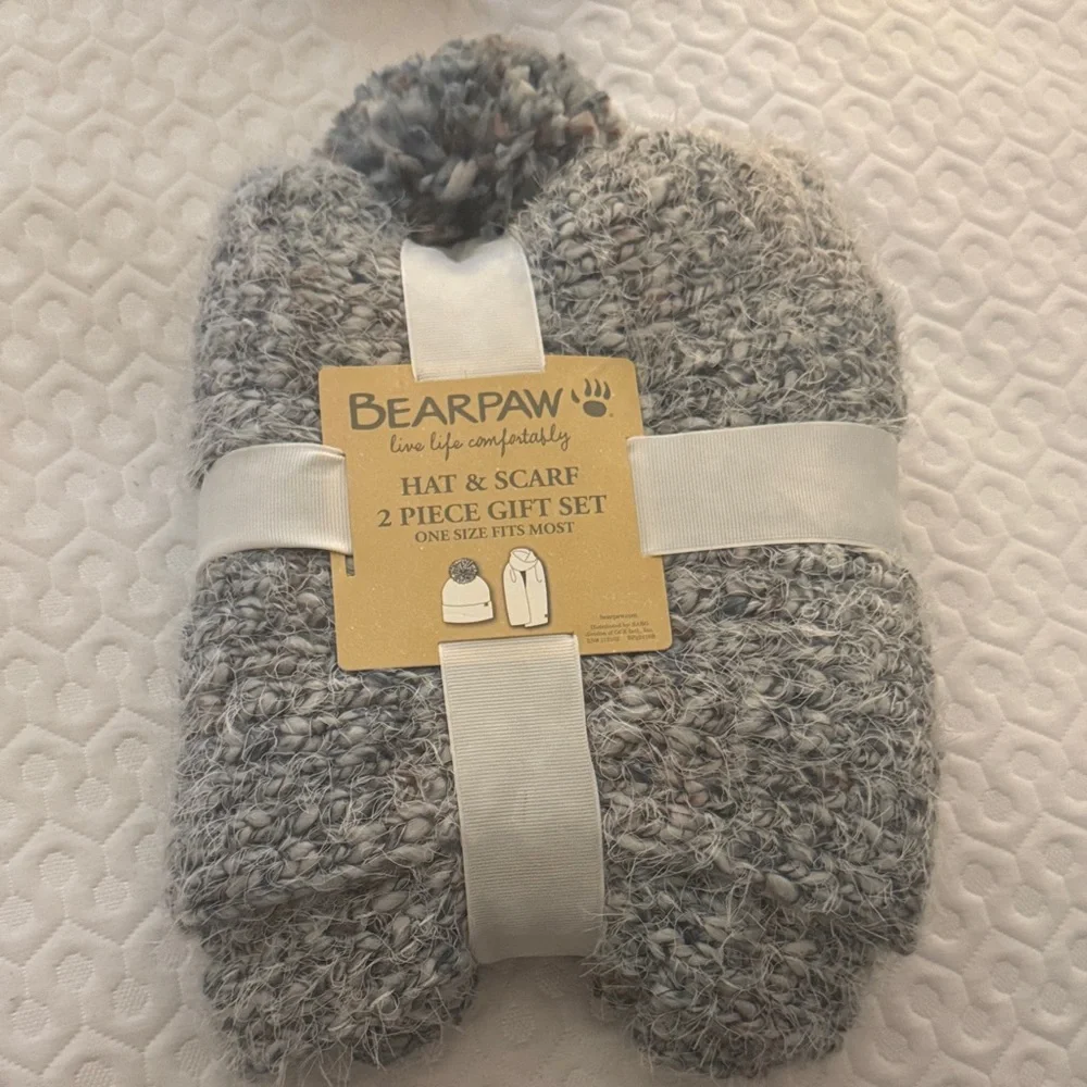 BearPaw Textured Gray Hat and Scarf Set - Picture 1 of 1